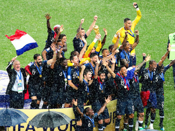 保持冷静的 保持冷静的